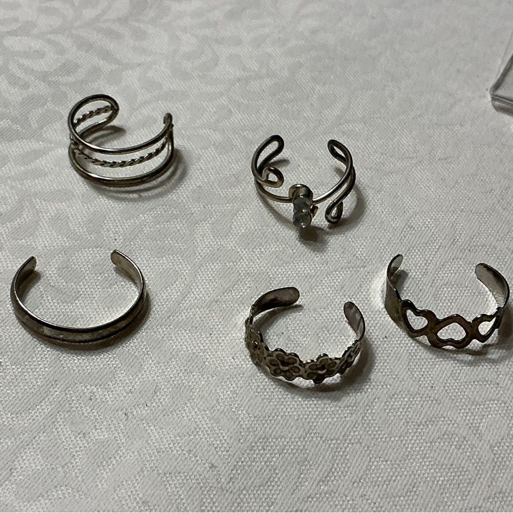 Set of 5 SilverTone Adjustable Toe Rings